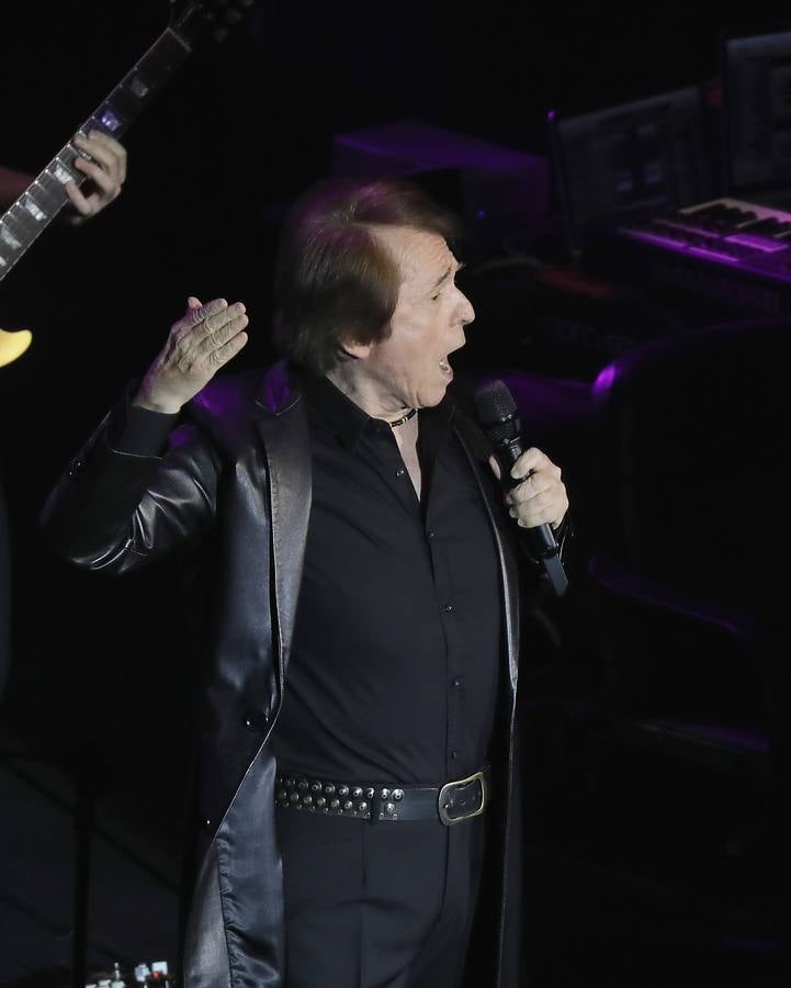 Las mejores imágenes del concierto de Raphael