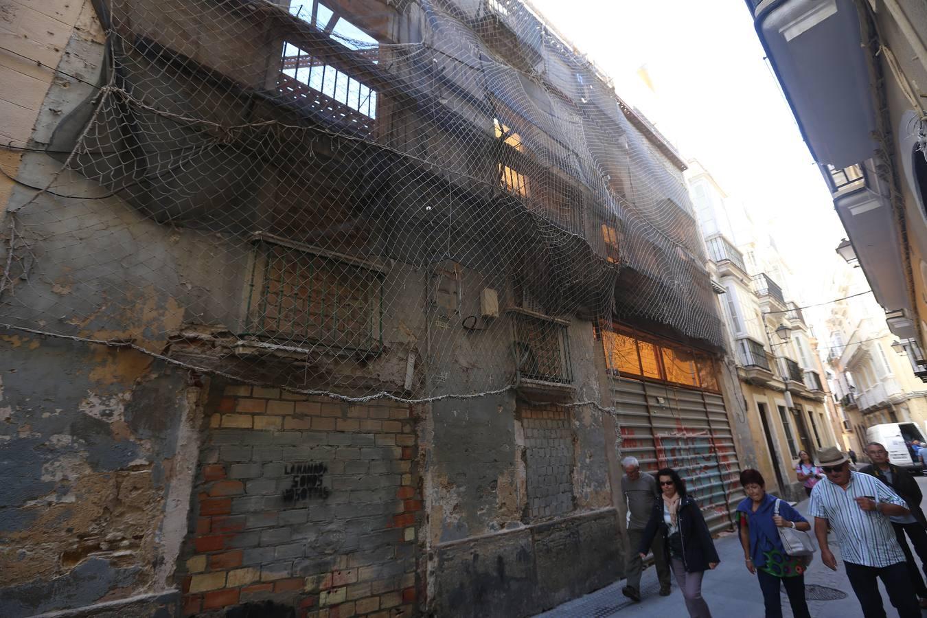 FOTOS: Un recorrido por las fincas de infravivienda en Cádiz
