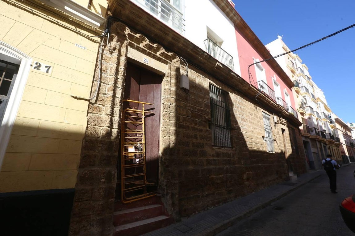 FOTOS: Un recorrido por las fincas de infravivienda en Cádiz