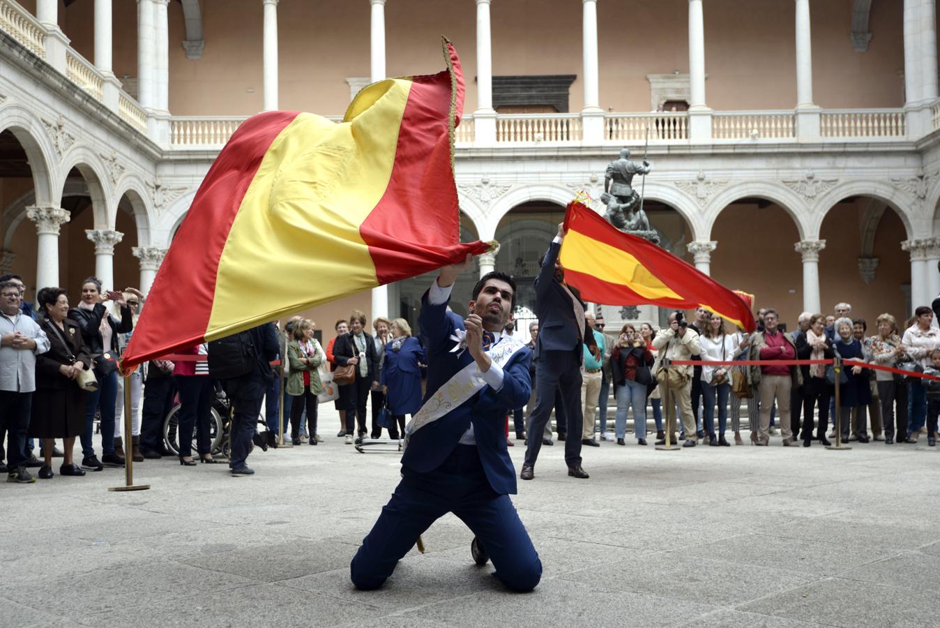 Quismondo trae a Toledo su tradicional baile de la Bandera del Tinaní