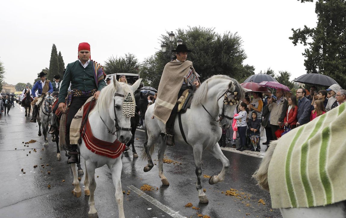 El desfile en honor a Diego López de Haro y las Caballerizas Reales de Córdoba, en imágenes