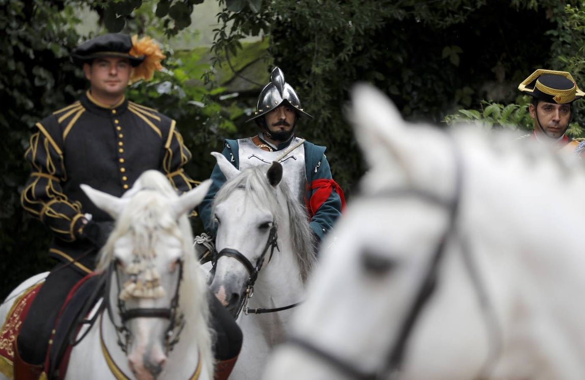 El desfile en honor a Diego López de Haro y las Caballerizas Reales de Córdoba, en imágenes