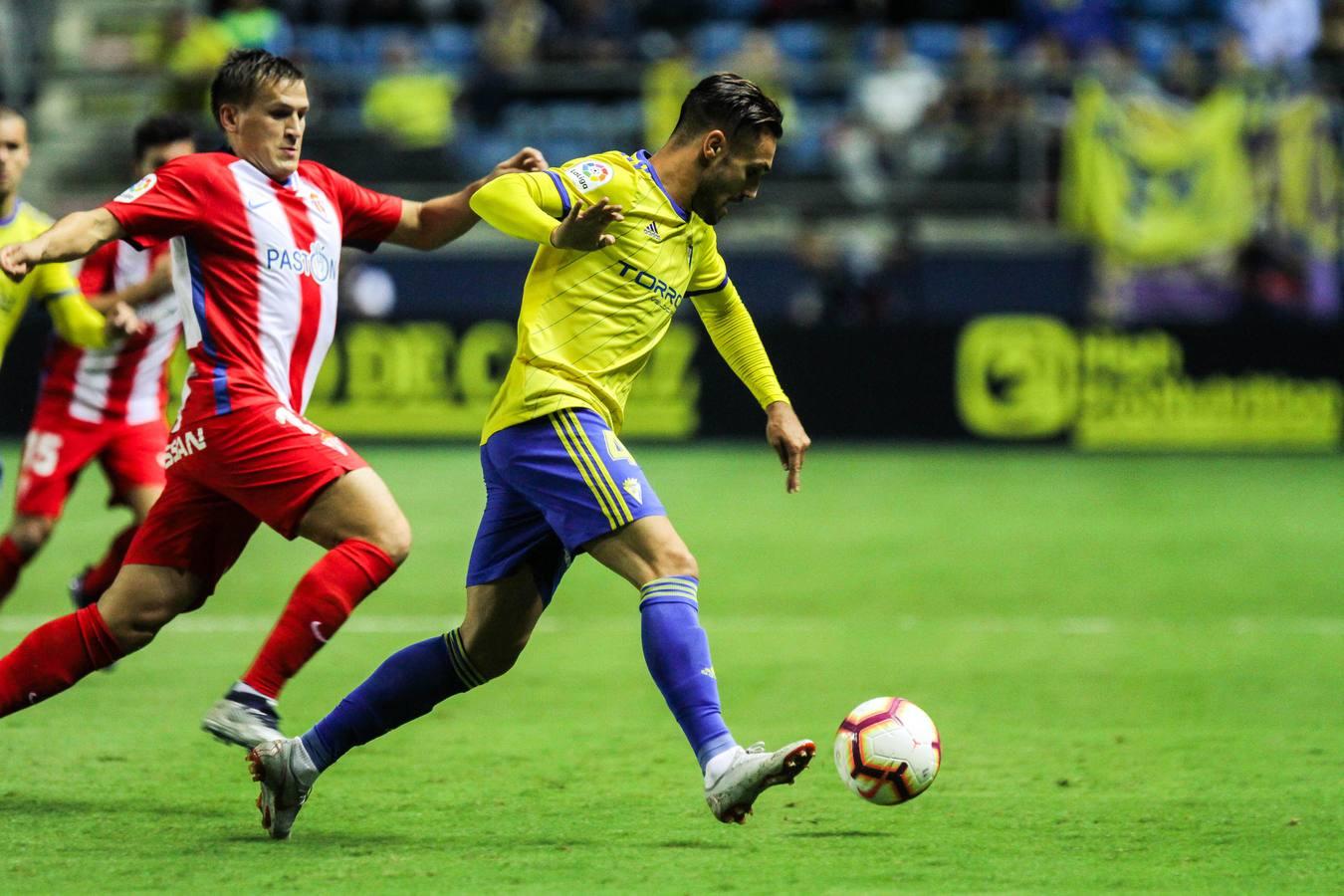 (FOTOS): Las imágenes del Cádiz CF-Sporting