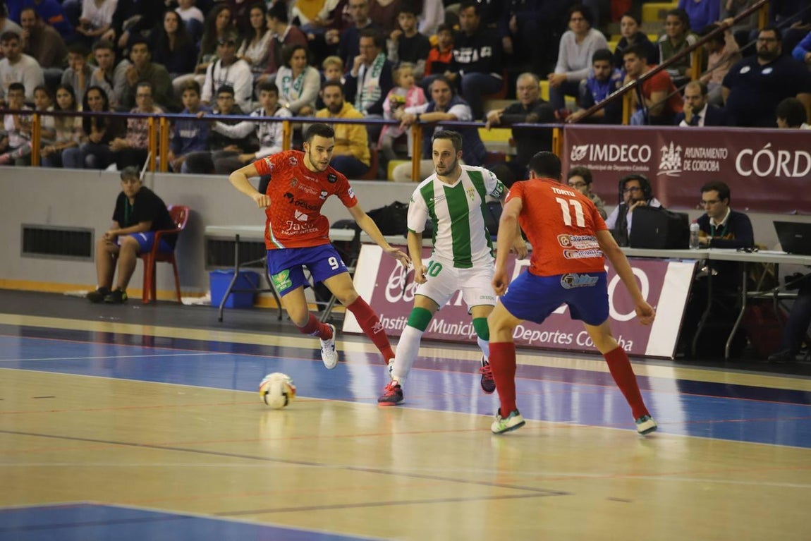 En imágenes, el partido del Córdoba Futsal en Vista Alegre