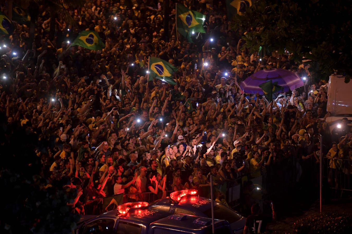 En imágenes: La celebración de la victoria electoral de Jail Bolsonaro en Brasil