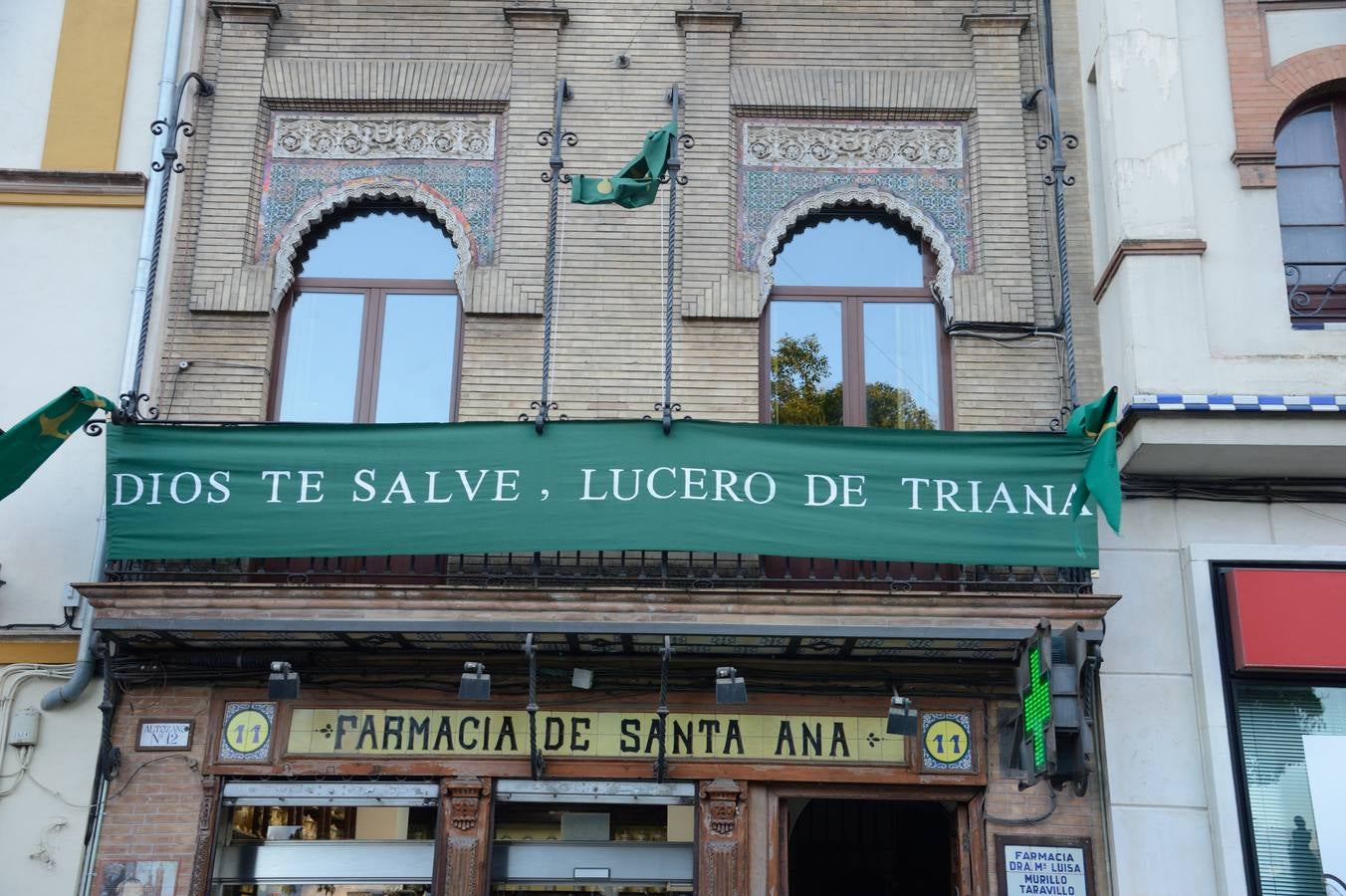 Galería de las calles adornadas para la Esperanza de Triana