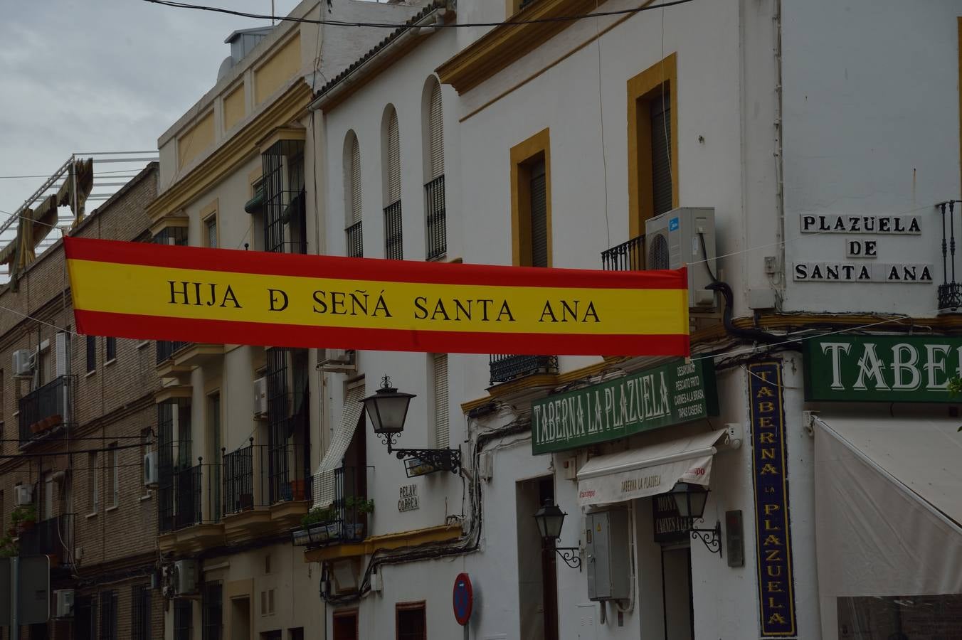 Galería de las calles adornadas para la Esperanza de Triana