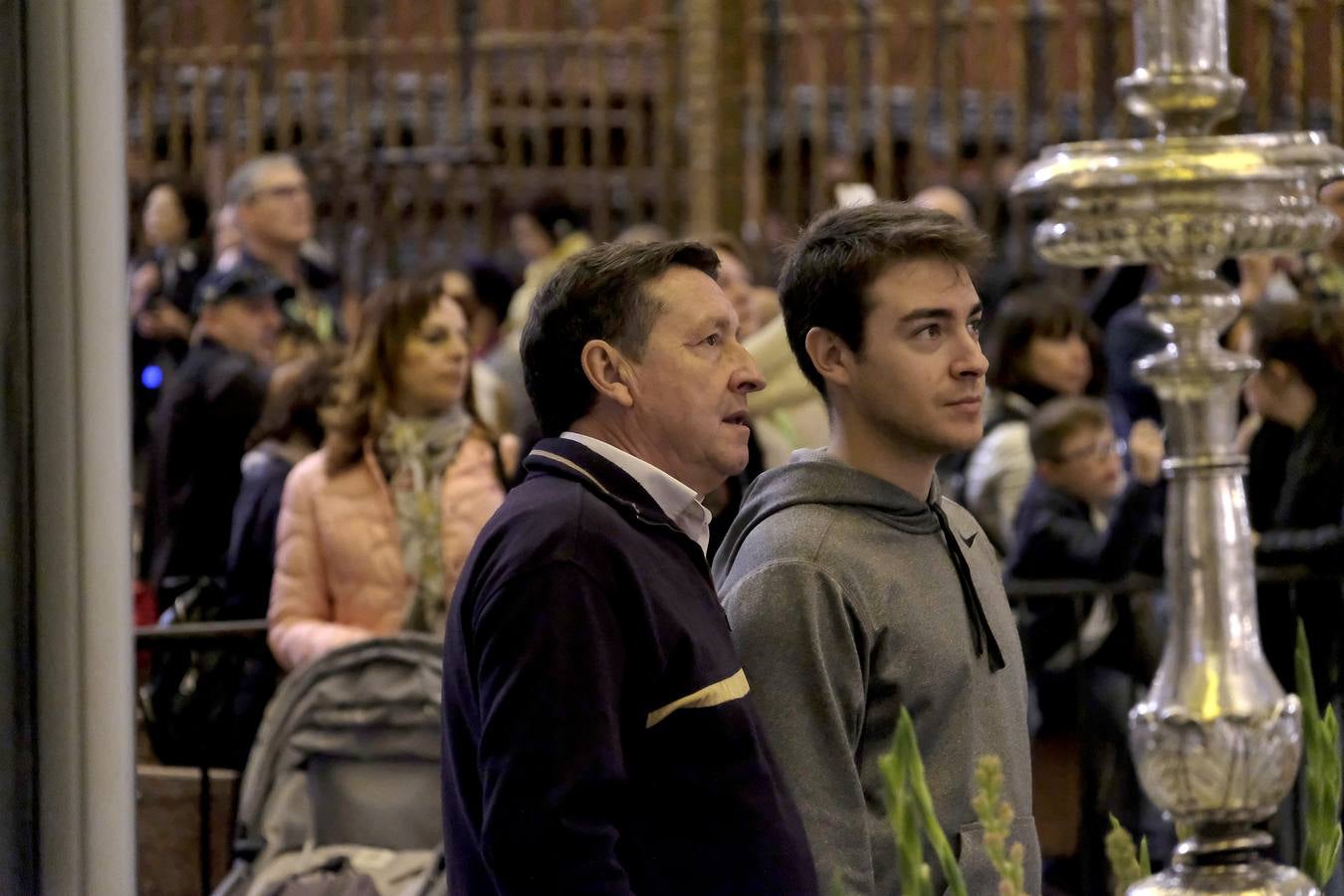 En imágenes, la Esperanza de Triana en el Altar del Jubileo de la Catedral