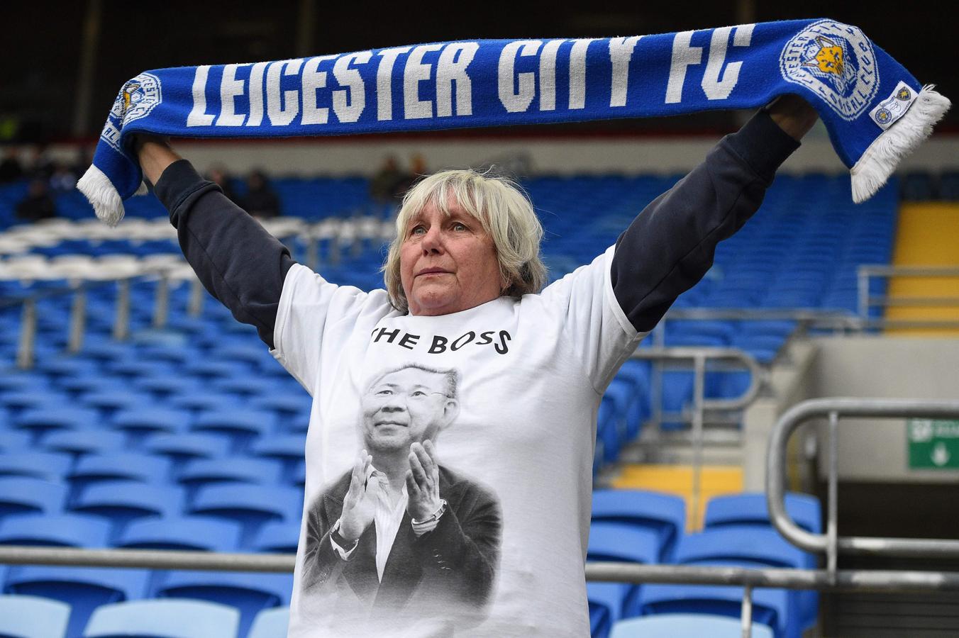 Emotivo tributo al fallecido presidente del Leicester