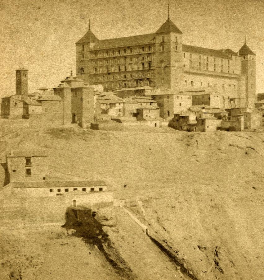 El Corral de Vacas en 1867. Fotografía de J. Andrieu (1816-1872 ?). Archivo Municipal de Toledo. Colección L. Alba. 