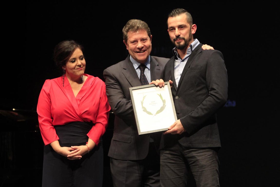 Emiliano García-Page, con Mar G. Illán, directora del encastillalamancha.es. 