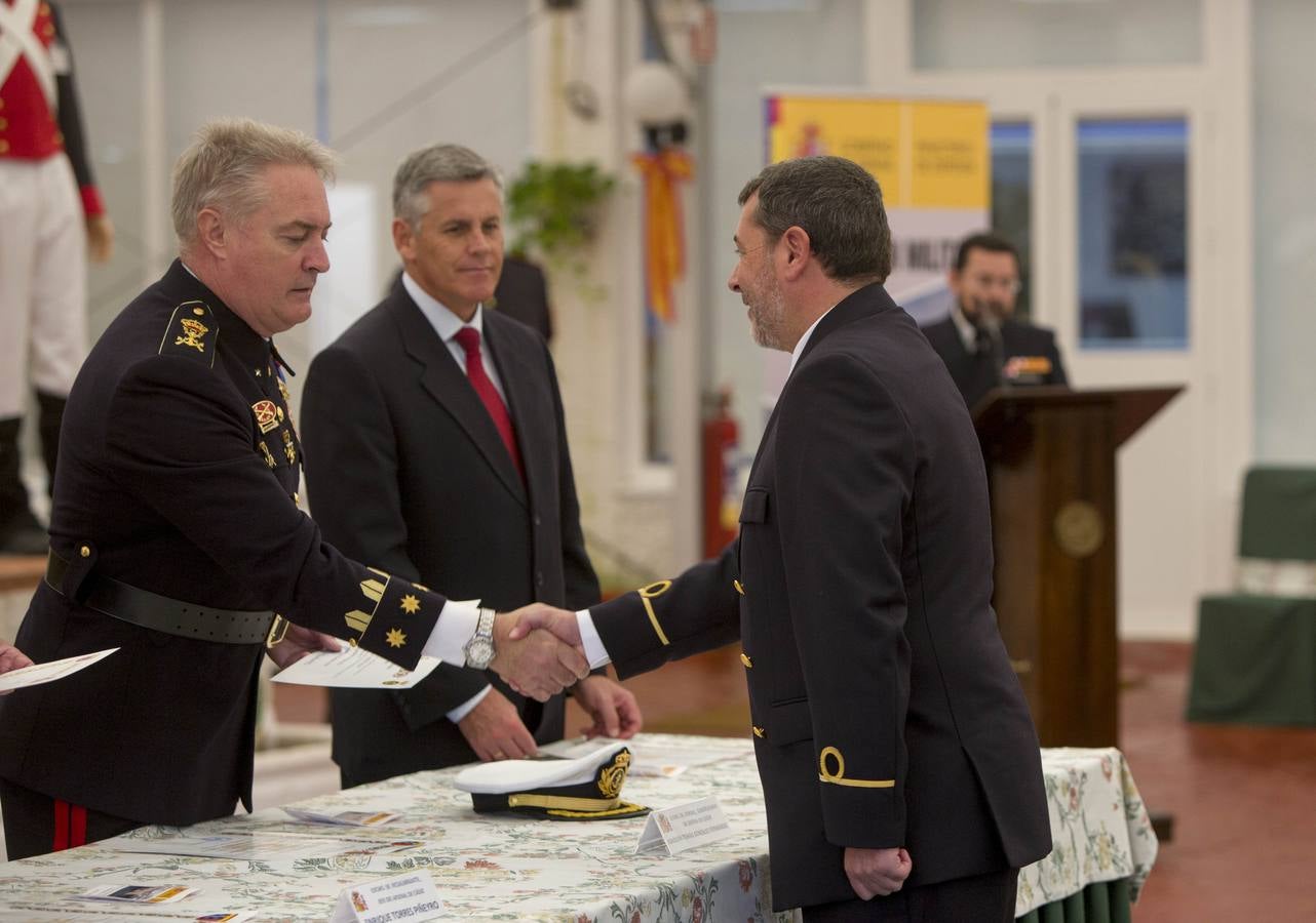 Las mejores imágenes de la celebración del día de la Subdelegación de Defensa en Cádiz