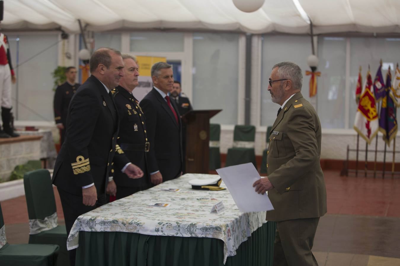 Las mejores imágenes de la celebración del día de la Subdelegación de Defensa en Cádiz