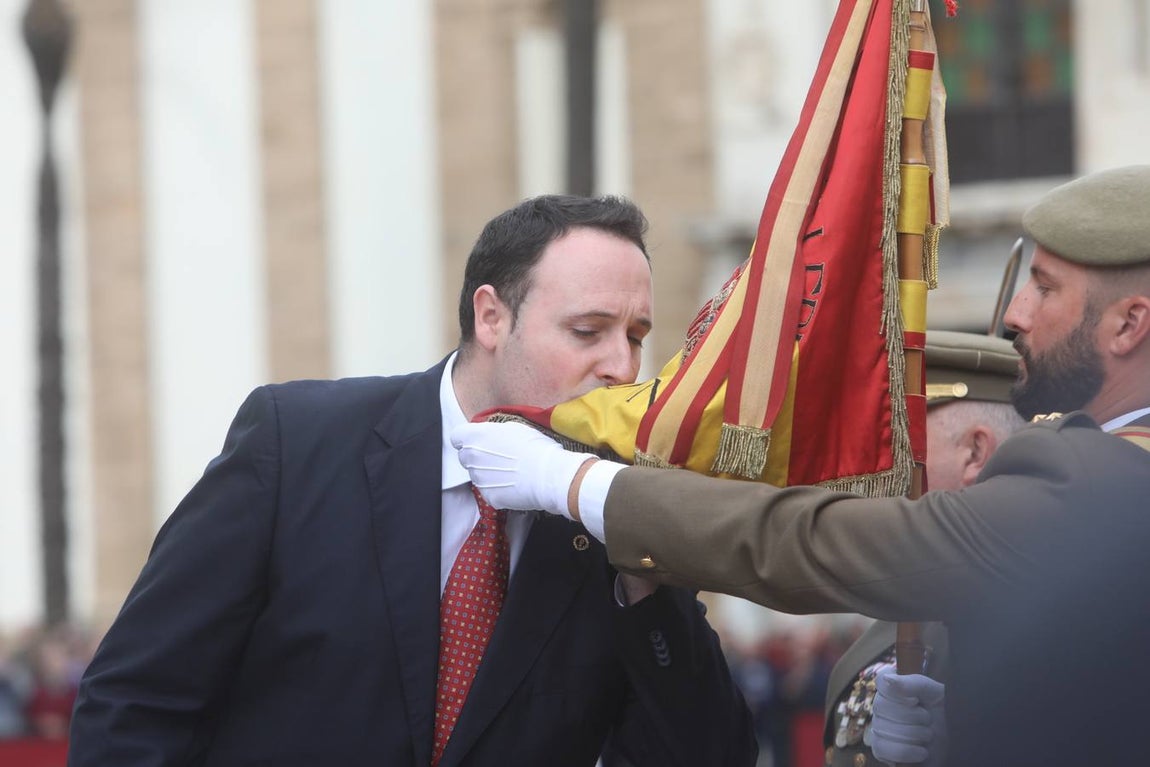 Jura de bandera civil en Cádiz