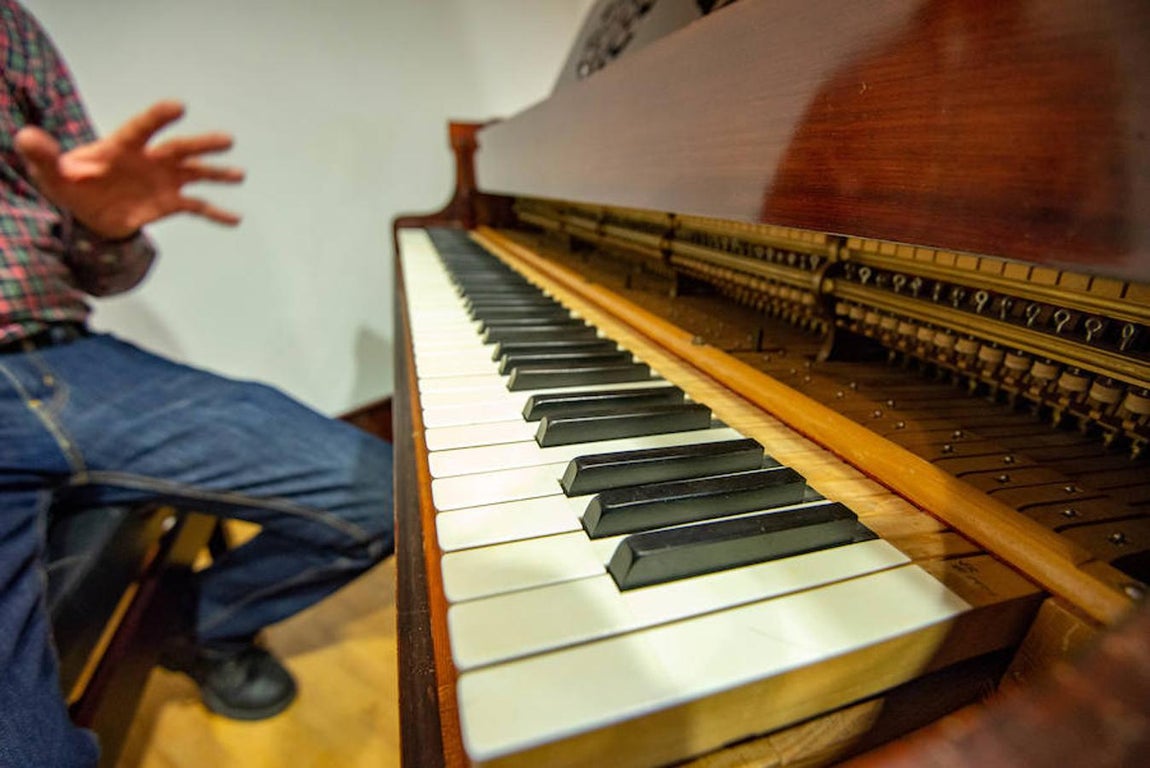 El piano de la Biblioteca de Castilla-La Mancha cumple 100 años