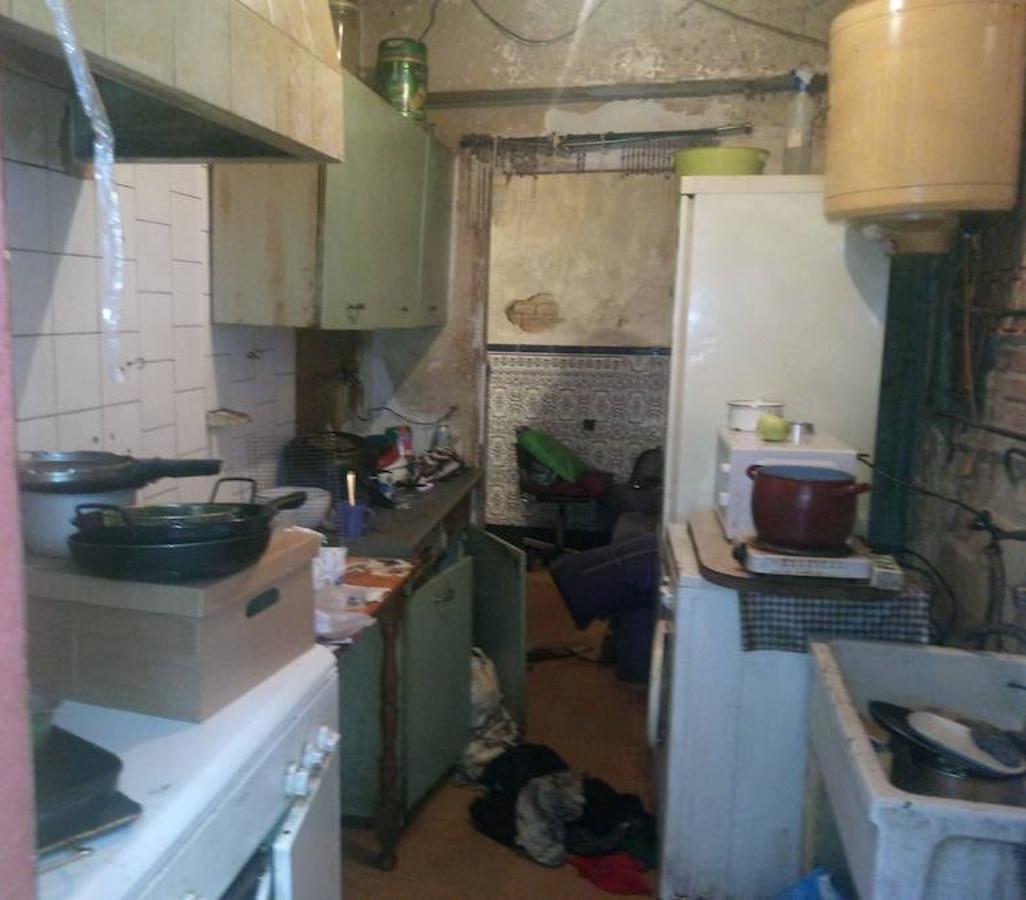 3.. Tenían la cocina convertida en una auténtica pocilga donde guisar y comer debía constituir todo un riesgo para la salud