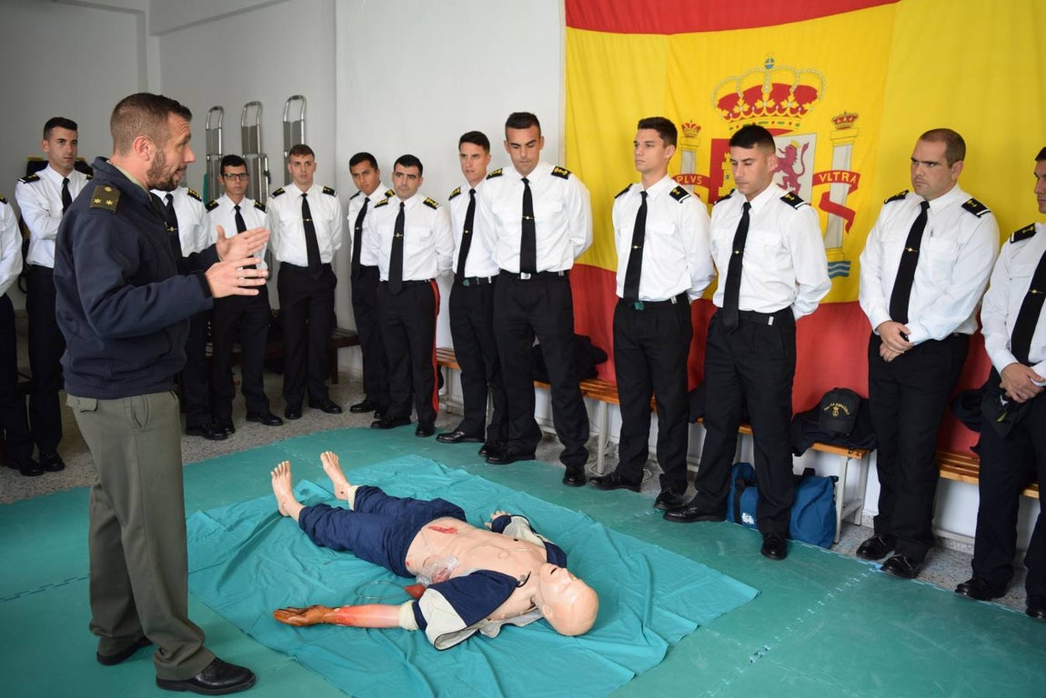 EN IMÁGENES: Así se forman los futuros suboficiales de la Armada