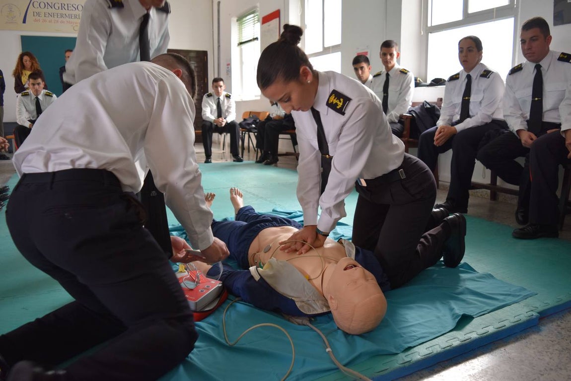 EN IMÁGENES: Así se forman los futuros suboficiales de la Armada