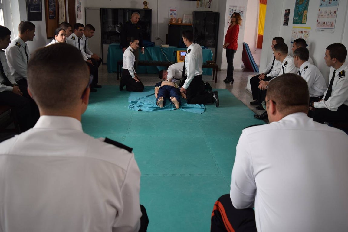 EN IMÁGENES: Así se forman los futuros suboficiales de la Armada