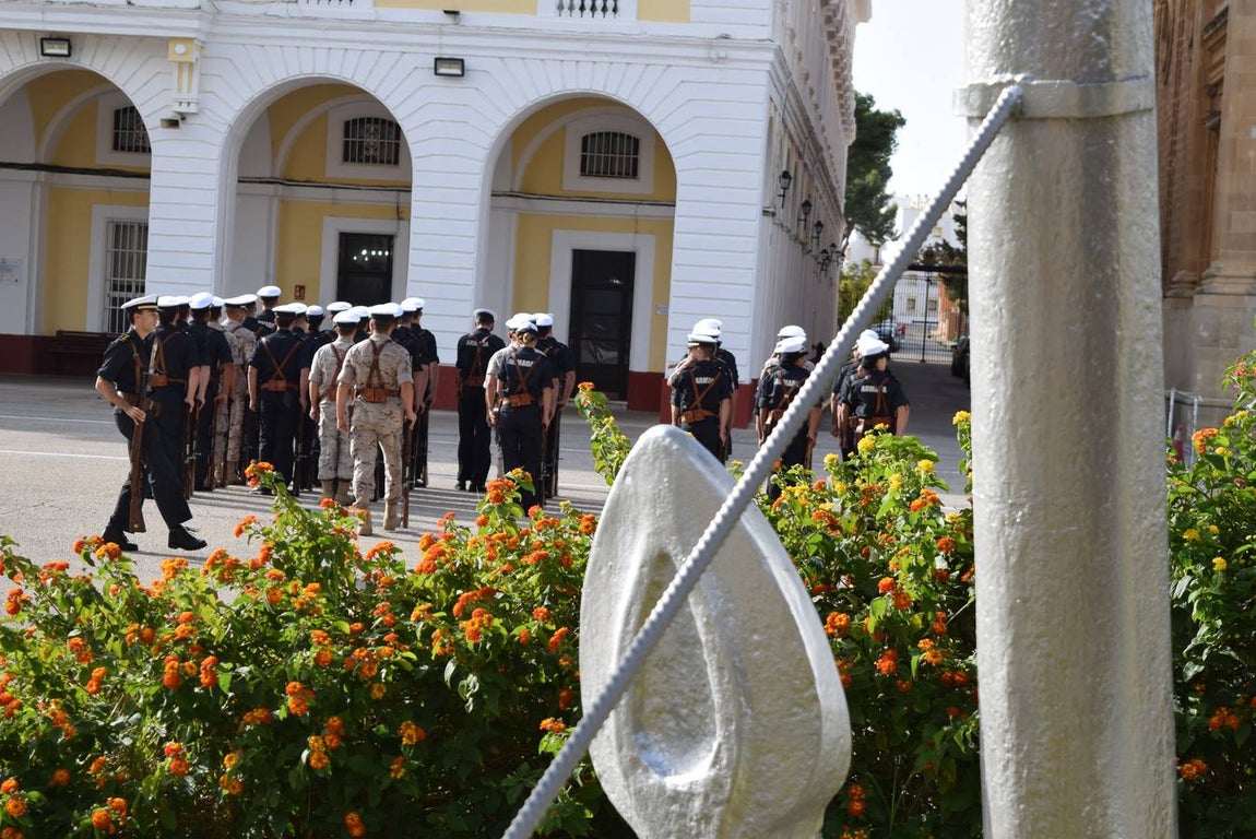 EN IMÁGENES: Así se forman los futuros suboficiales de la Armada