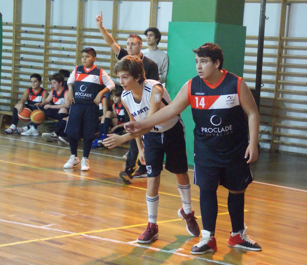 Las mejores imágenes del partido de baloncesto entre Claret &quot;A&quot; y San Patricio Soto &quot;A&quot;