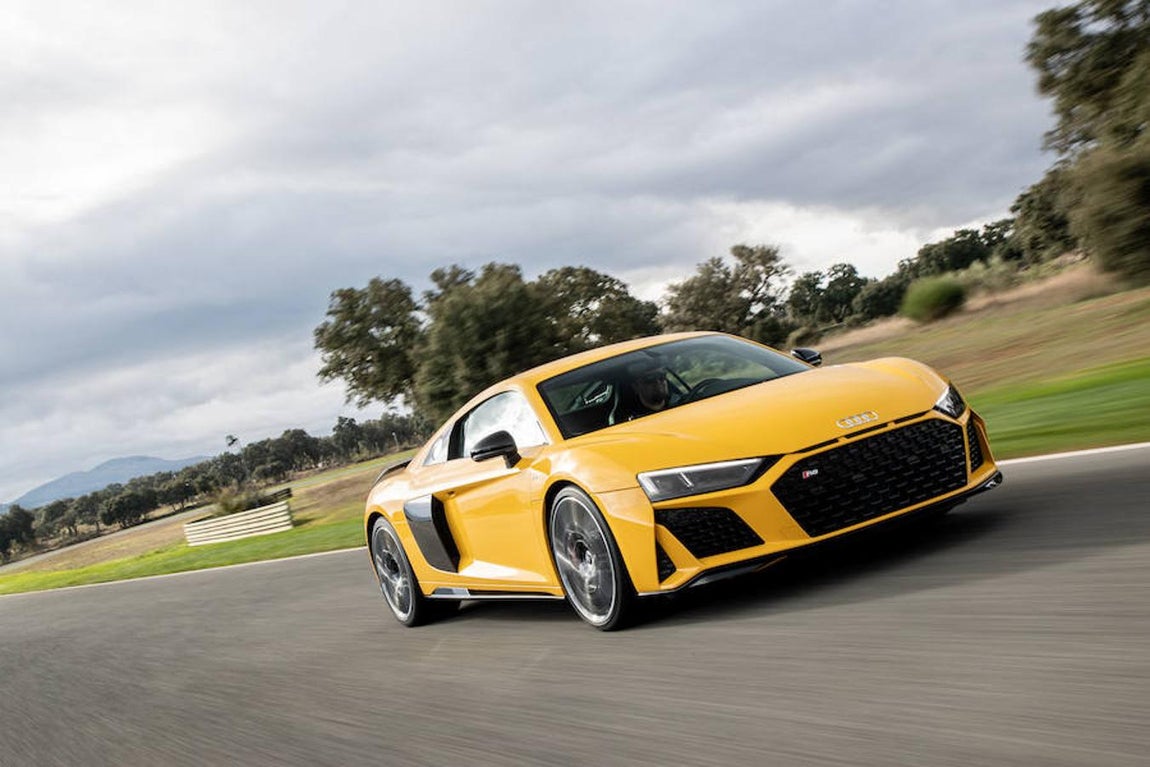 Probamos el nuevo Audi R8 V10 en el circuito español de Ascari