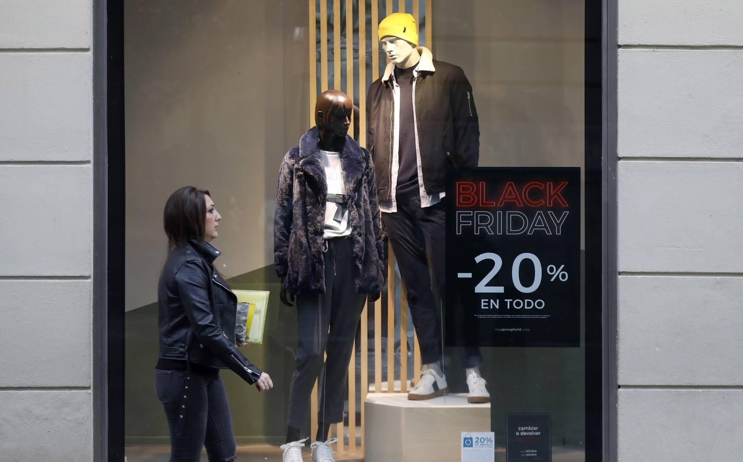 En imágenes, los preparativos en Córdoba para el «Black Friday»