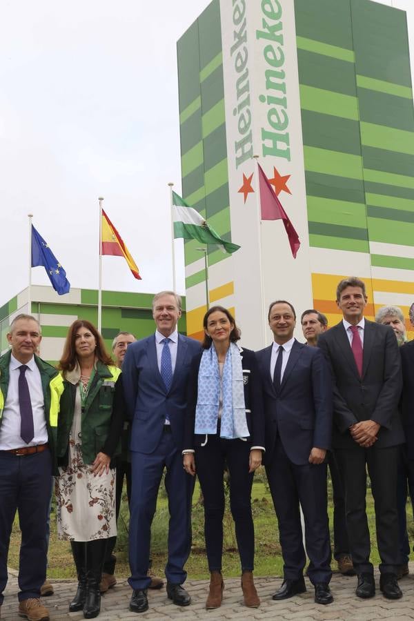 La visita de la ministra Maroto a la fábrica de Heineken, en imágenes