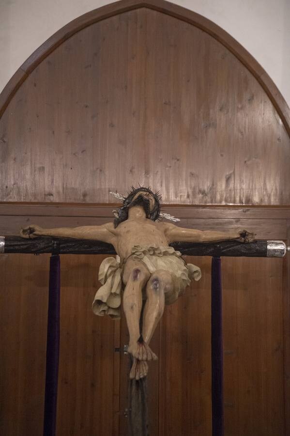Galería del Cristo de la Exaltación en las andas para su traslado a Santa Catalina