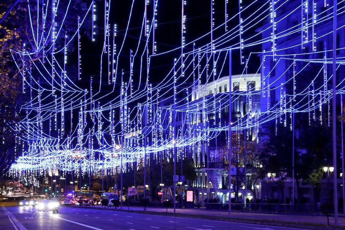 Madrid estrena sus luces de Navidad, en imágenes