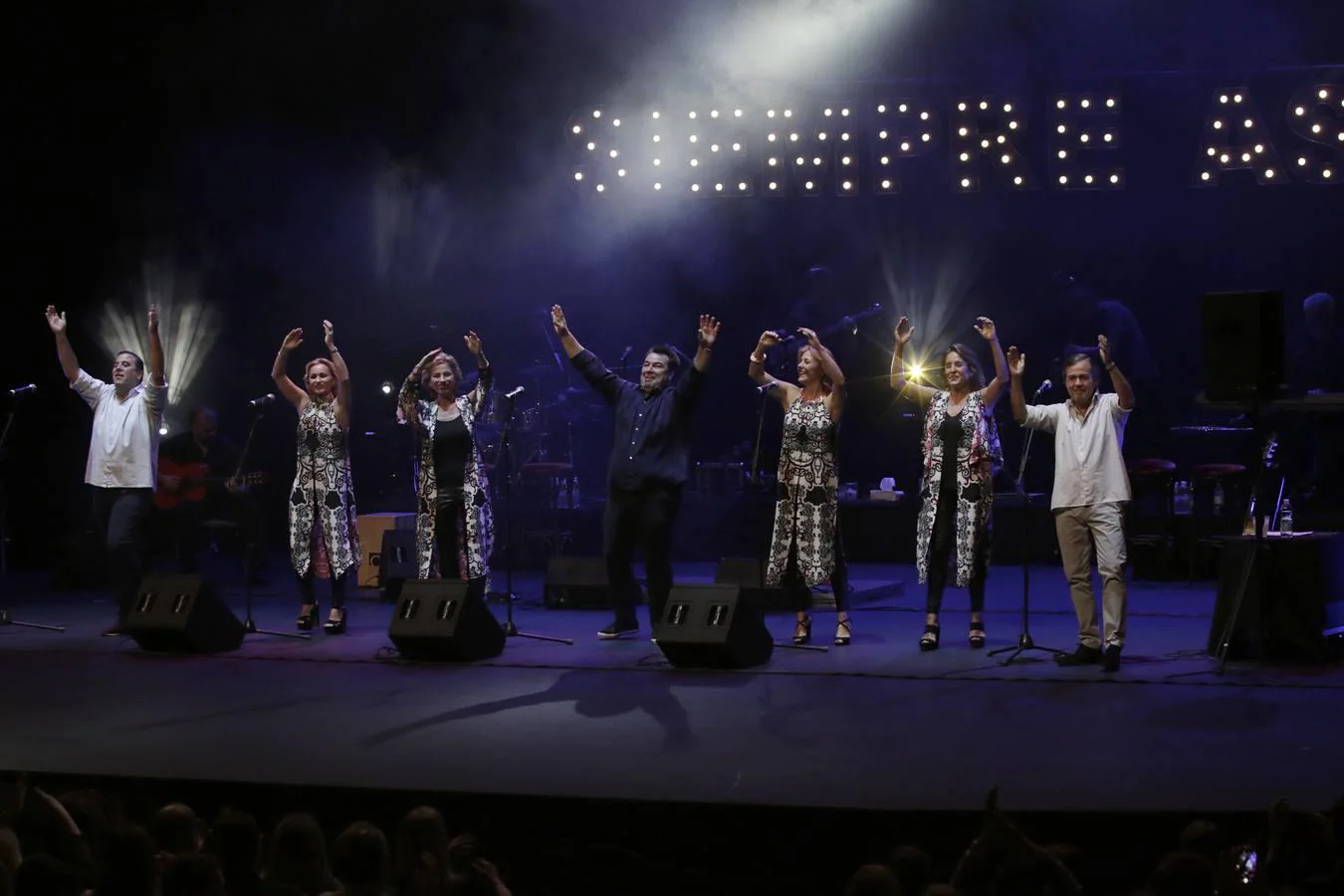 «La Fiesta de Siempre así» celebra 25 años en los escenarios