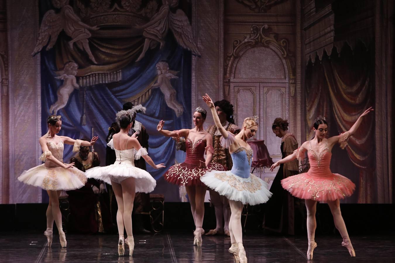 El Ballet Nacional Ruso en el Gran Teatro, en imágenes