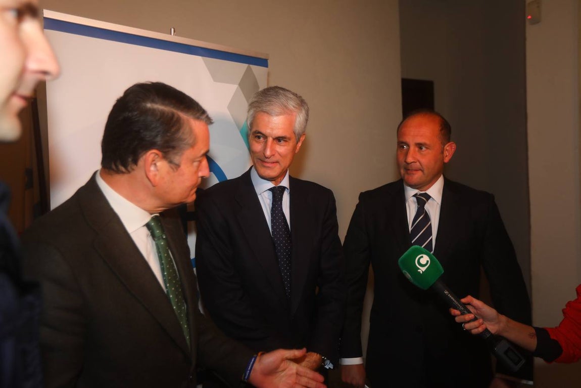 Adolfo Suárez Illana en las Tribunas populares con una charla coloquio en Cádiz