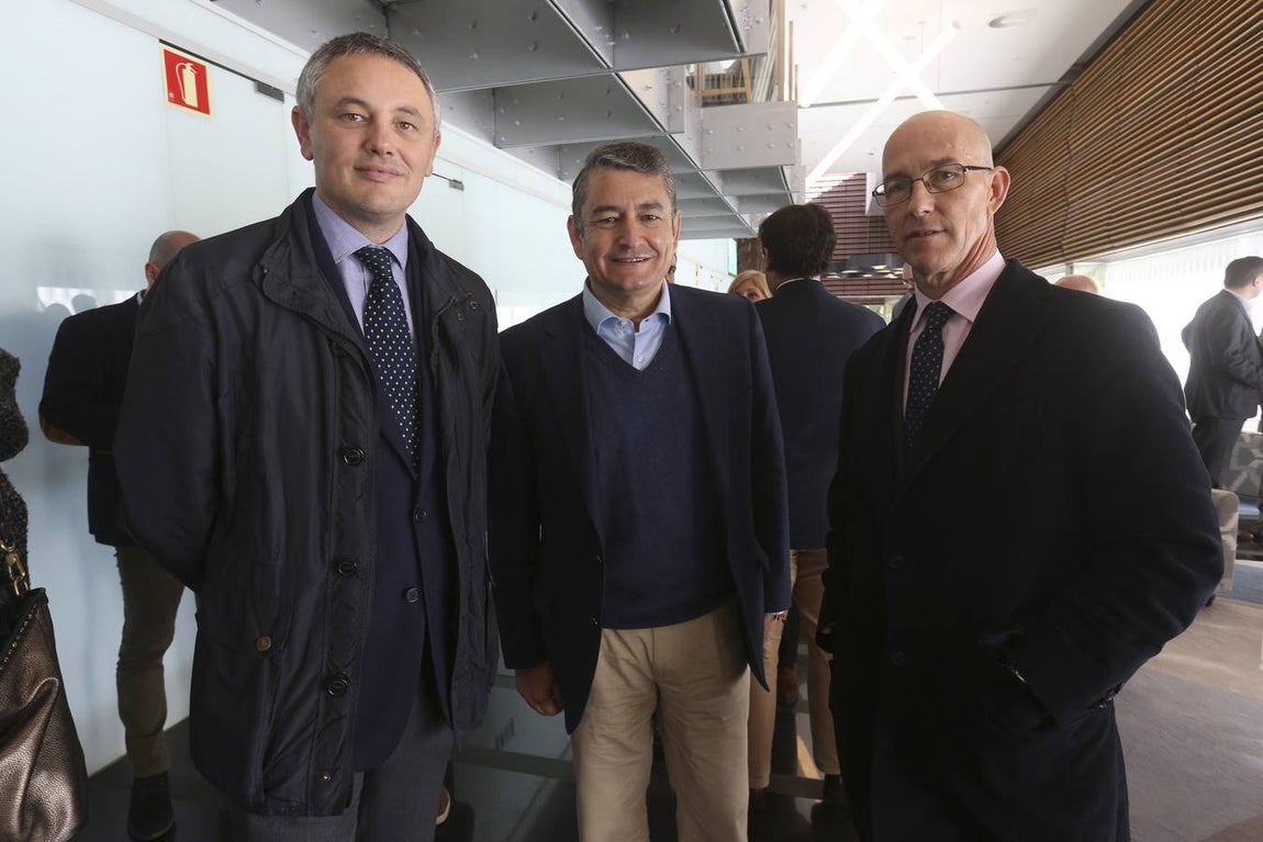 Alberto García Reyes, Antonio Sanz y Manuel Contreras. 