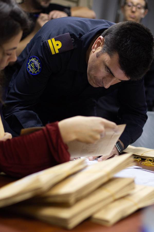 Los militares, los primeros en votar