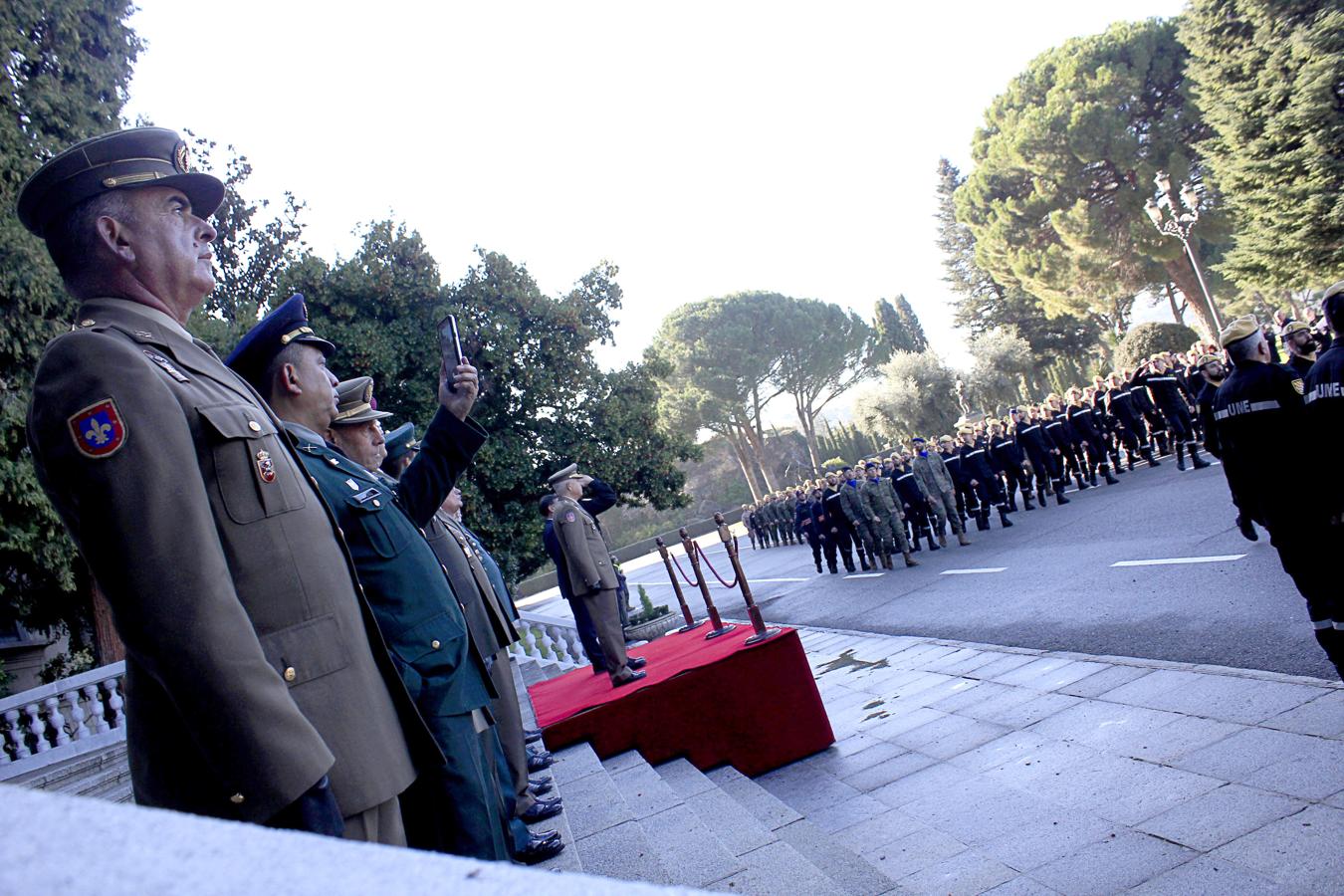 Clausura del curso básico de Emergencias de la UME en la Academia de Infantería