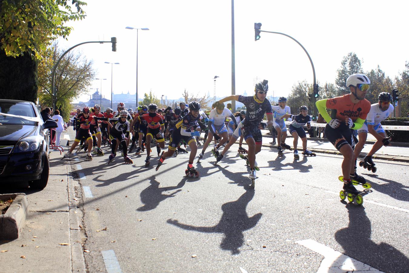 La carrera urbana popular «Tres Culturas» reúne en Toledo a 120 patinadores