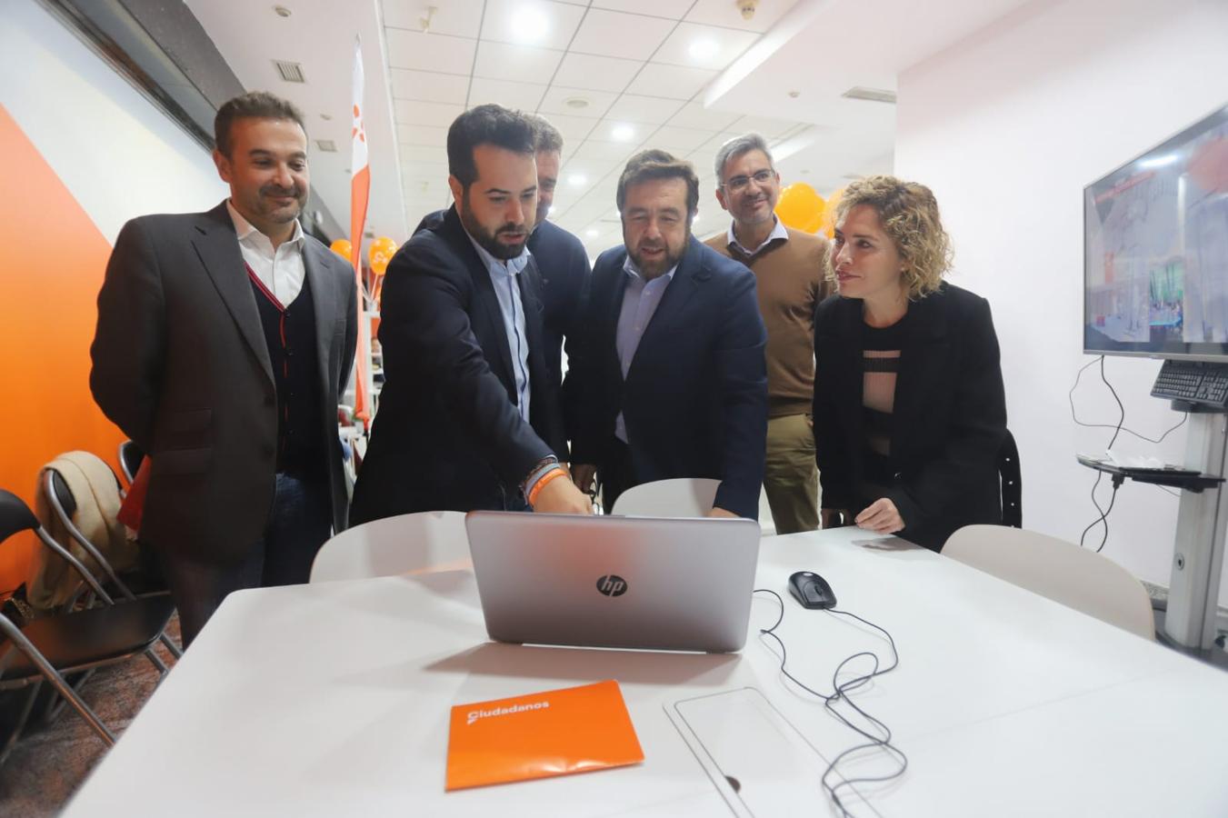 La noche electoral en la sede de Ciudadanos en Córdoba, en imágenes