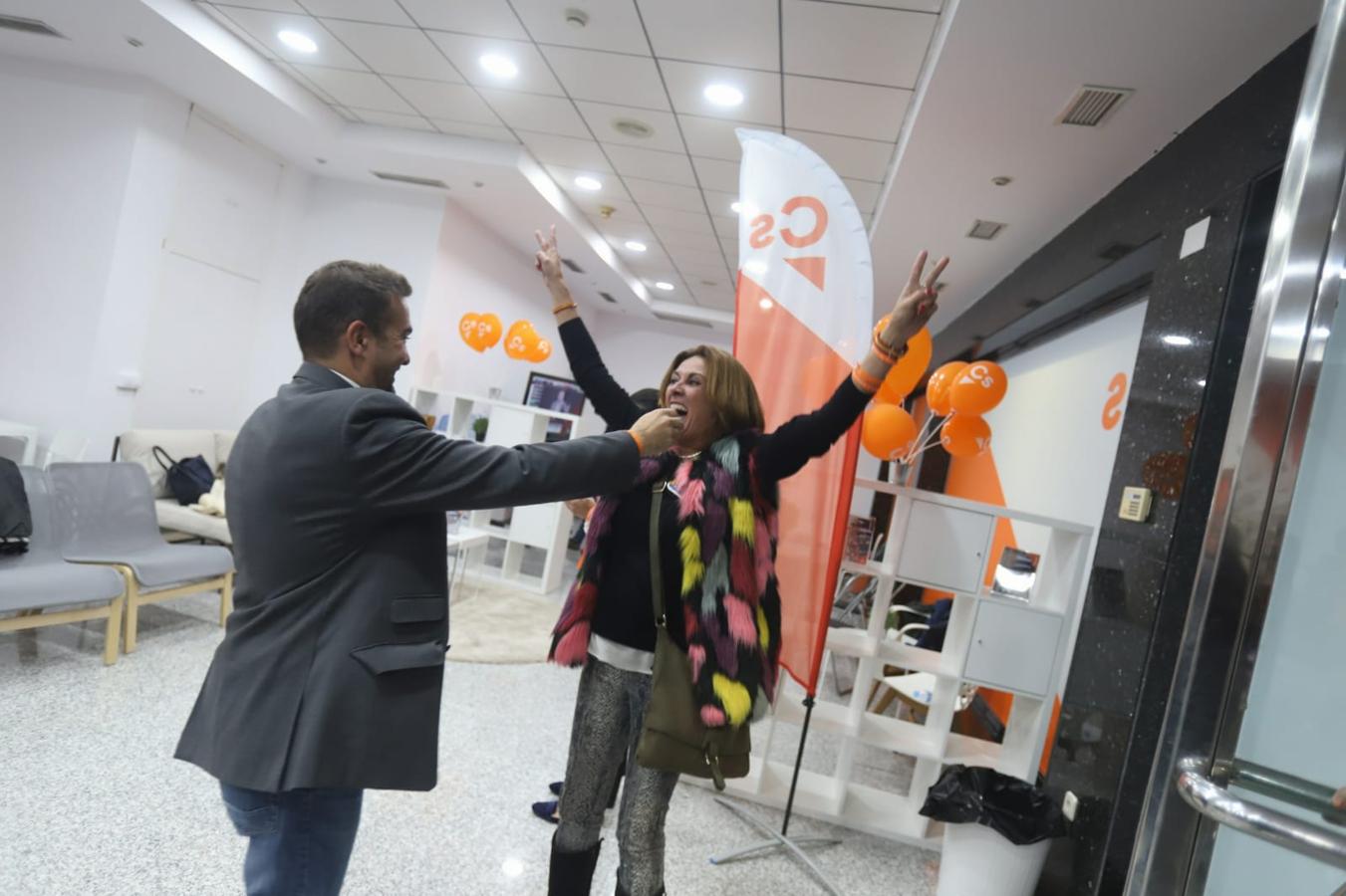 La noche electoral en la sede de Ciudadanos en Córdoba, en imágenes