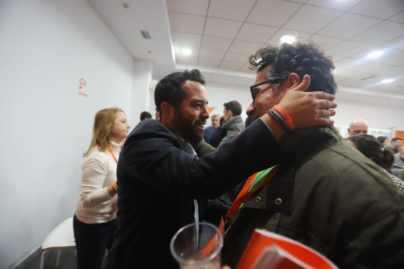 La noche electoral en la sede de Ciudadanos en Córdoba, en imágenes