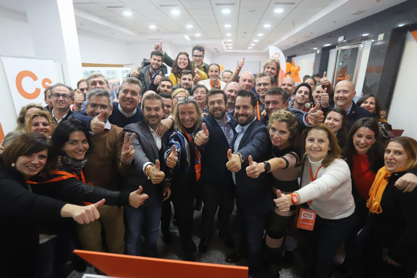 La noche electoral en la sede de Ciudadanos en Córdoba, en imágenes