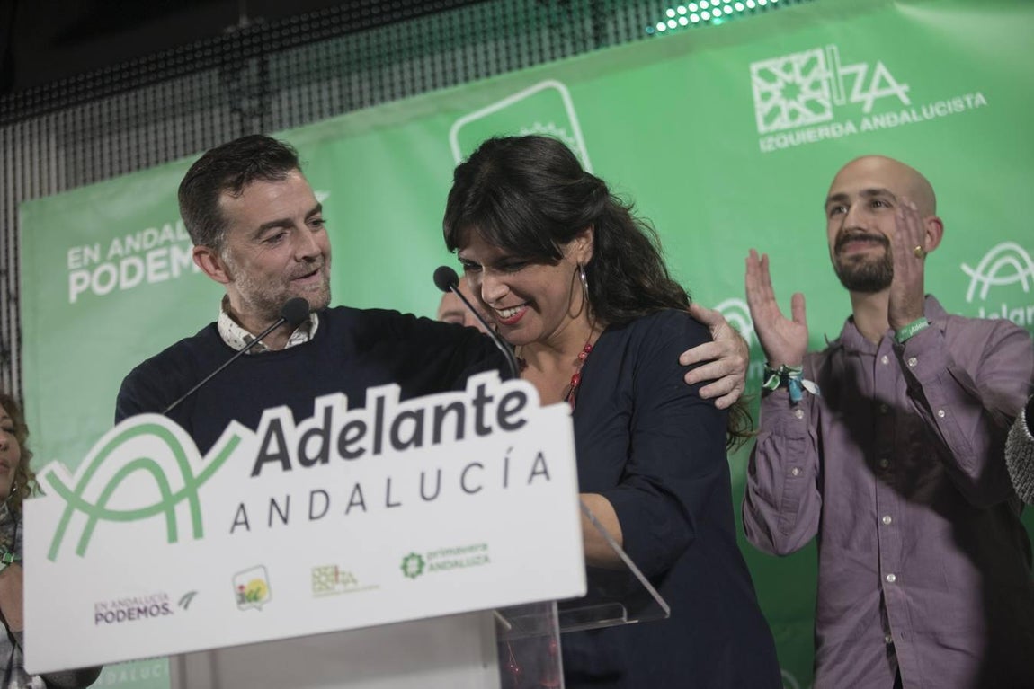 En imágenes, la resignación de Adelante Andalucía tras caer a la cuarta plaza en las elecciones andaluzas