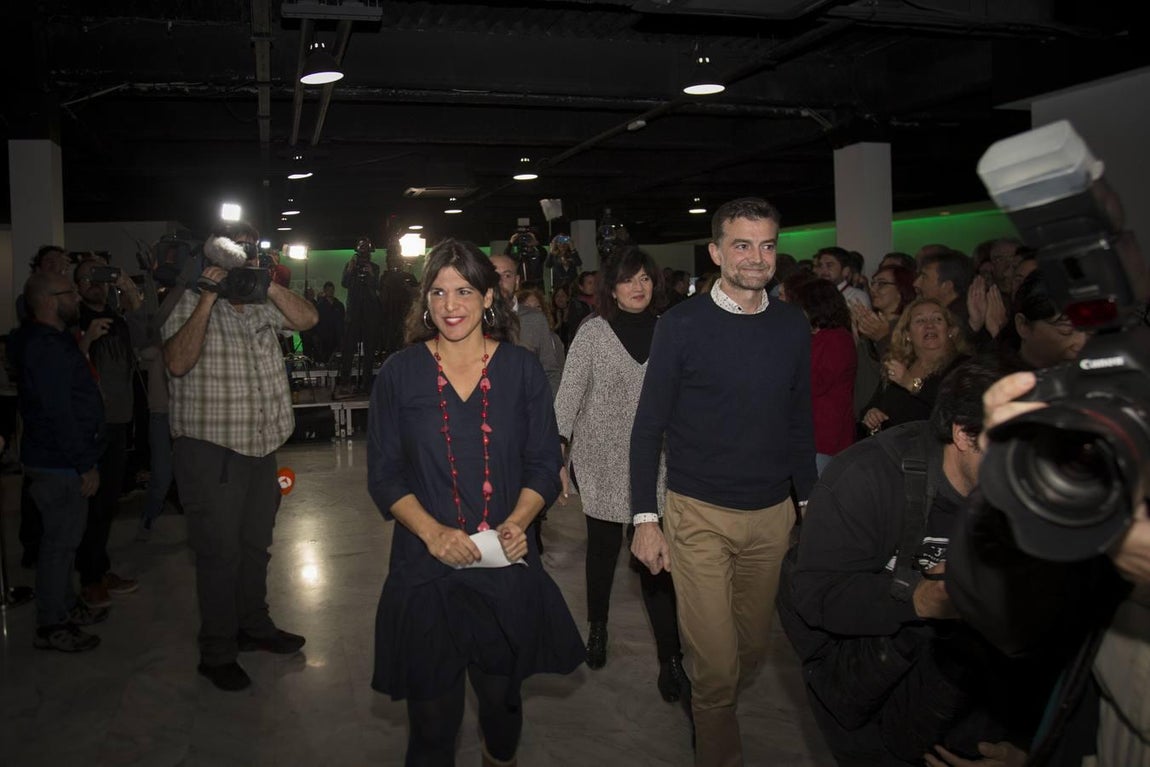 En imágenes, la resignación de Adelante Andalucía tras caer a la cuarta plaza en las elecciones andaluzas