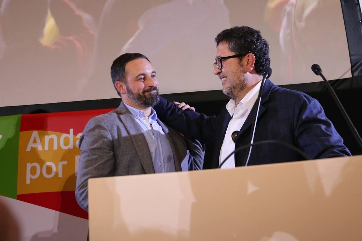 En fotos, VOX celebra su irrupción con fuerza en el Parlamento andaluz