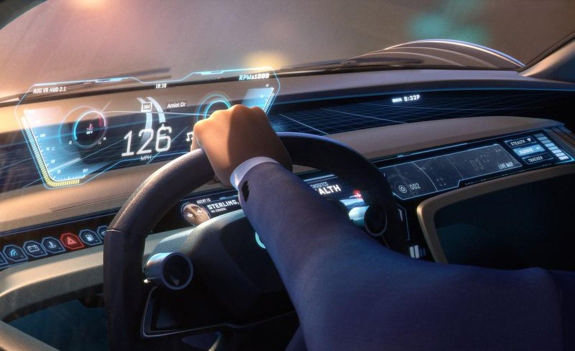 Espías con disfraz - Audi RSQ e-Tron. Esta película de animación se estrena en España el 13 de septiembre. Está protagonizada por Lance Sterling (con voz de Will Smith), un elegante y exitoso espía al que su compañero Walter Beckett (Tom Holland), un joven científico, transforma en paloma. Antes, Sterling realiza sus misiones en un lujoso súper deportivo.