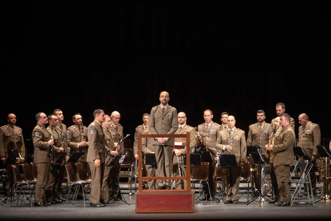 El concierto de la Inmaculada de la BRI X de Córdoba, en imágenes