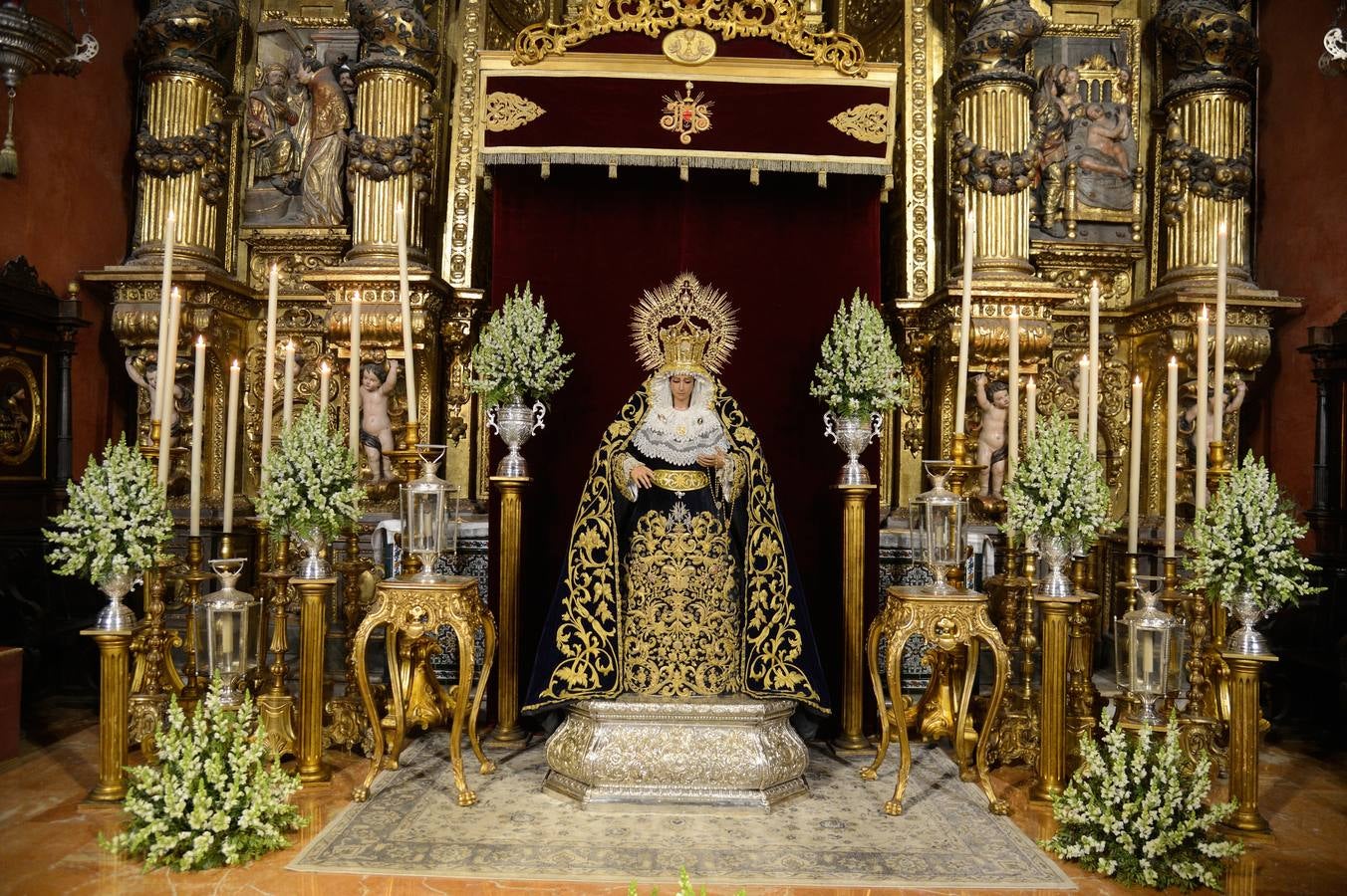 Galería del besamanos de la Virgen de la Cabeza