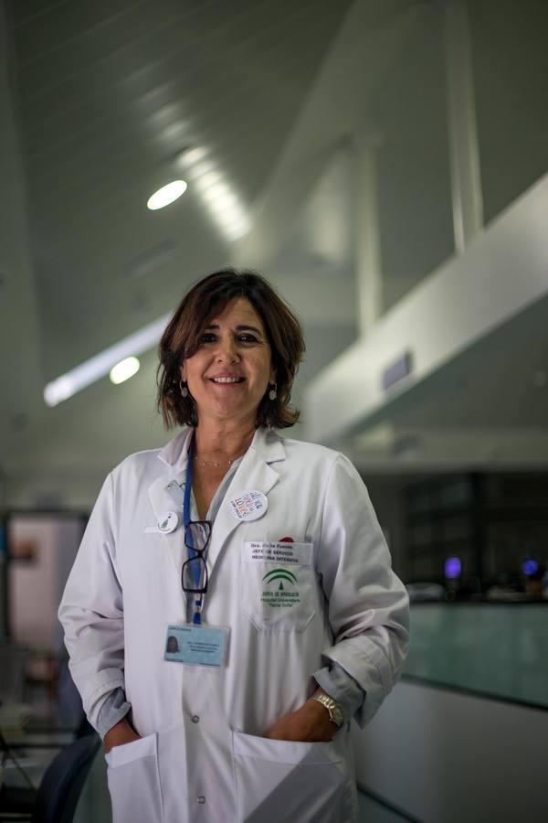 El día a día en la UCI del Reina Sofía de Córdoba, en imágenes