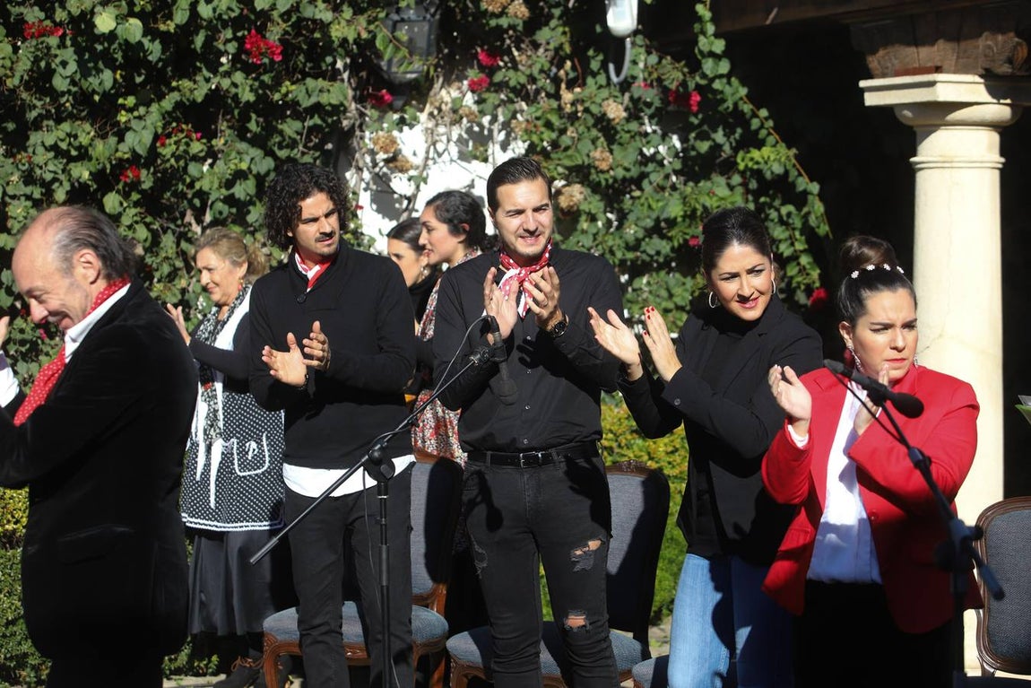 La zambomba flamenca empieza a sonar en Córdoba, en imágenes