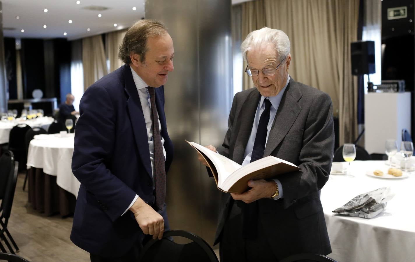 La conferencia de Garrigues Walker en Córdoba, en imágenes